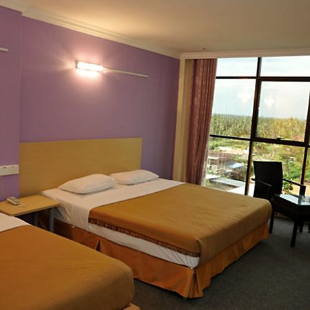 Sri Indar Hotel Bukit Mertajam Exterior photo