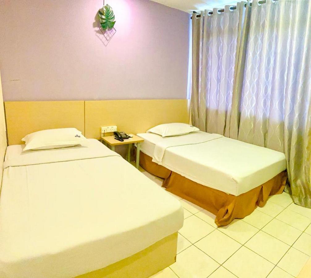 Sri Indar Hotel Bukit Mertajam Exterior photo
